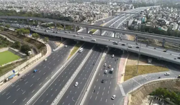 Featured Image of Godrej Whitefield Corridor
