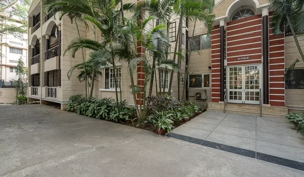Embassy Palace premium boutique apartments on Cunningham Road Central Bangalore