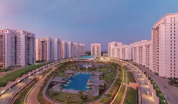Godrej Whitefield vs Prestige Shantiniketan 2026